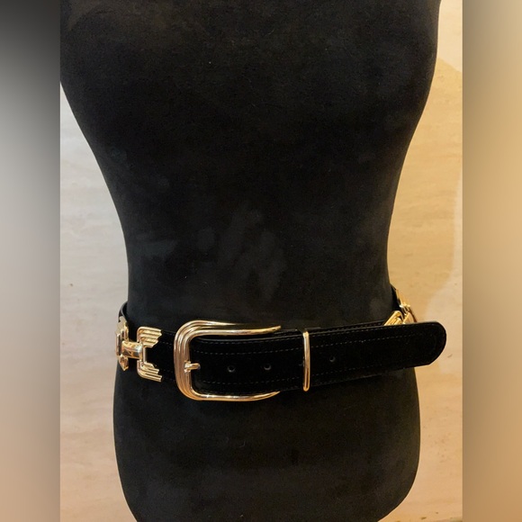 Zara Accessories - ZARA 100% Leather Belt with Square Buckle